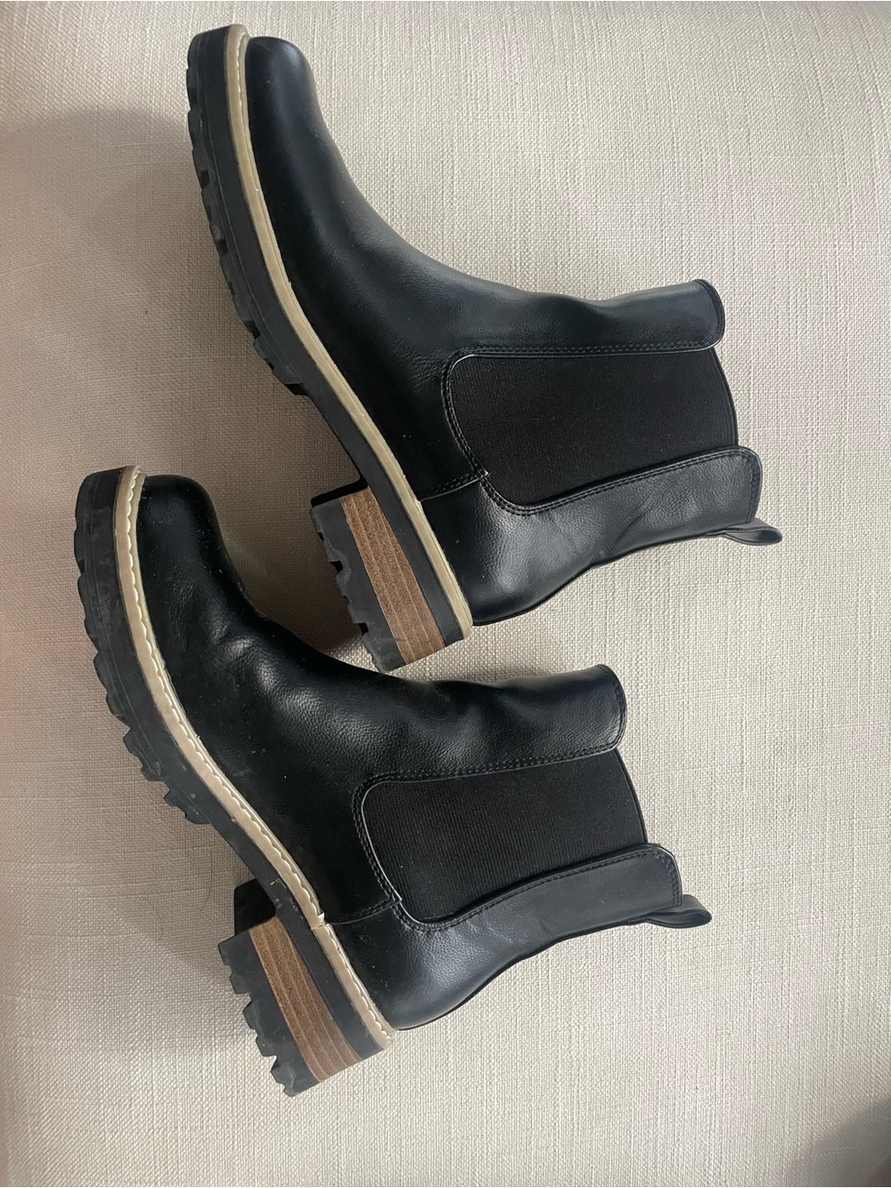 a new day Black Leather Chelsea Ankle Boots with Lug Sole